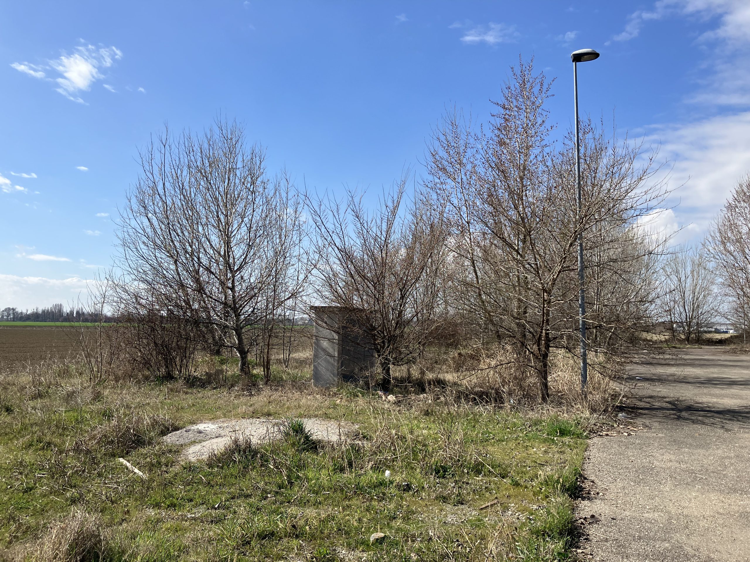 プレハブ住宅跡地