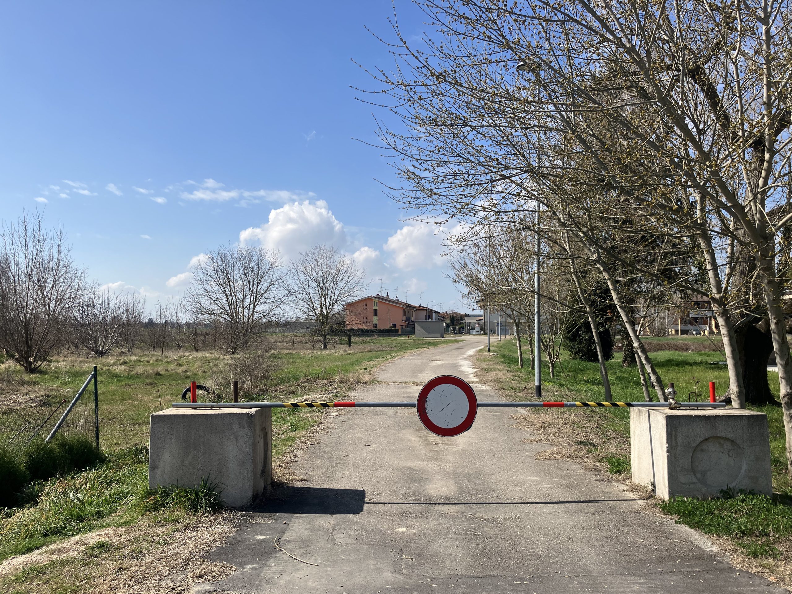 プレハブ住宅跡地