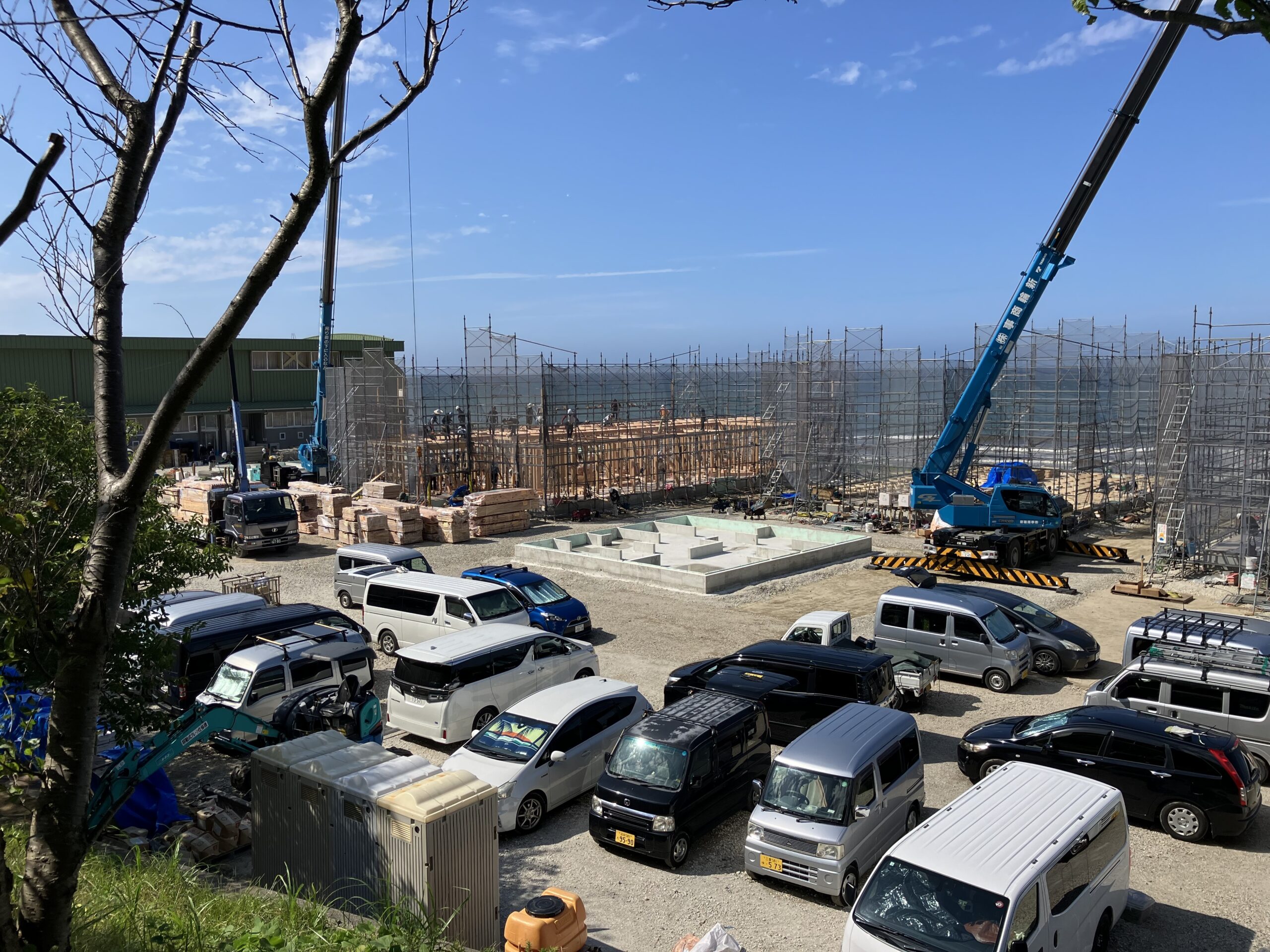 珠洲市⼤⾕⼩中学校グラウンド